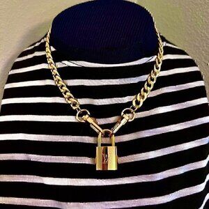 New LV Louis Vuitton  Gold-Tone Lock with 18" Curb Chain Necklace